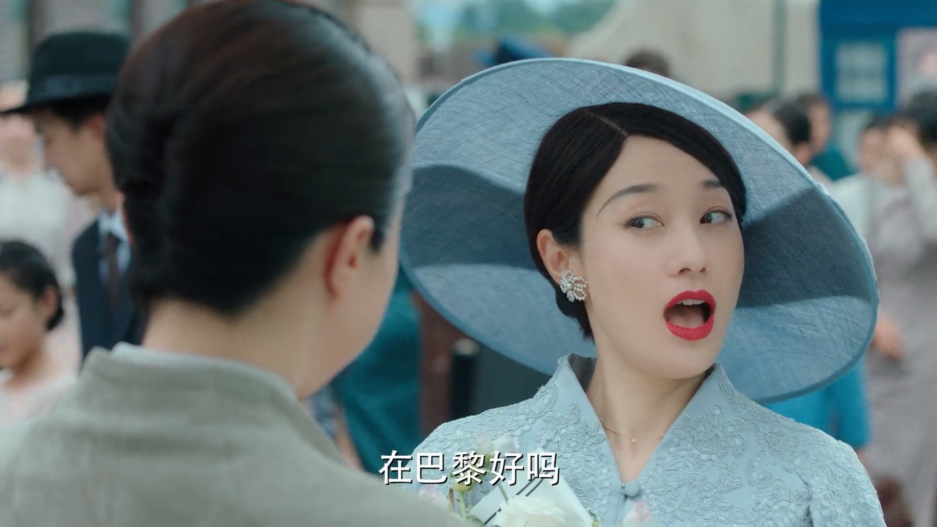 爱游戏官网-利兹联中场调度精妙，白玫瑰军团冲击欧战区，曼联利兹联为什么叫玫瑰德比