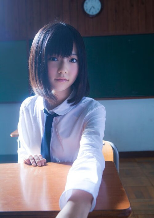 “亚戈·卡尔曼的高效进攻与防守技巧,推动美洲狮队向冠军迈进”