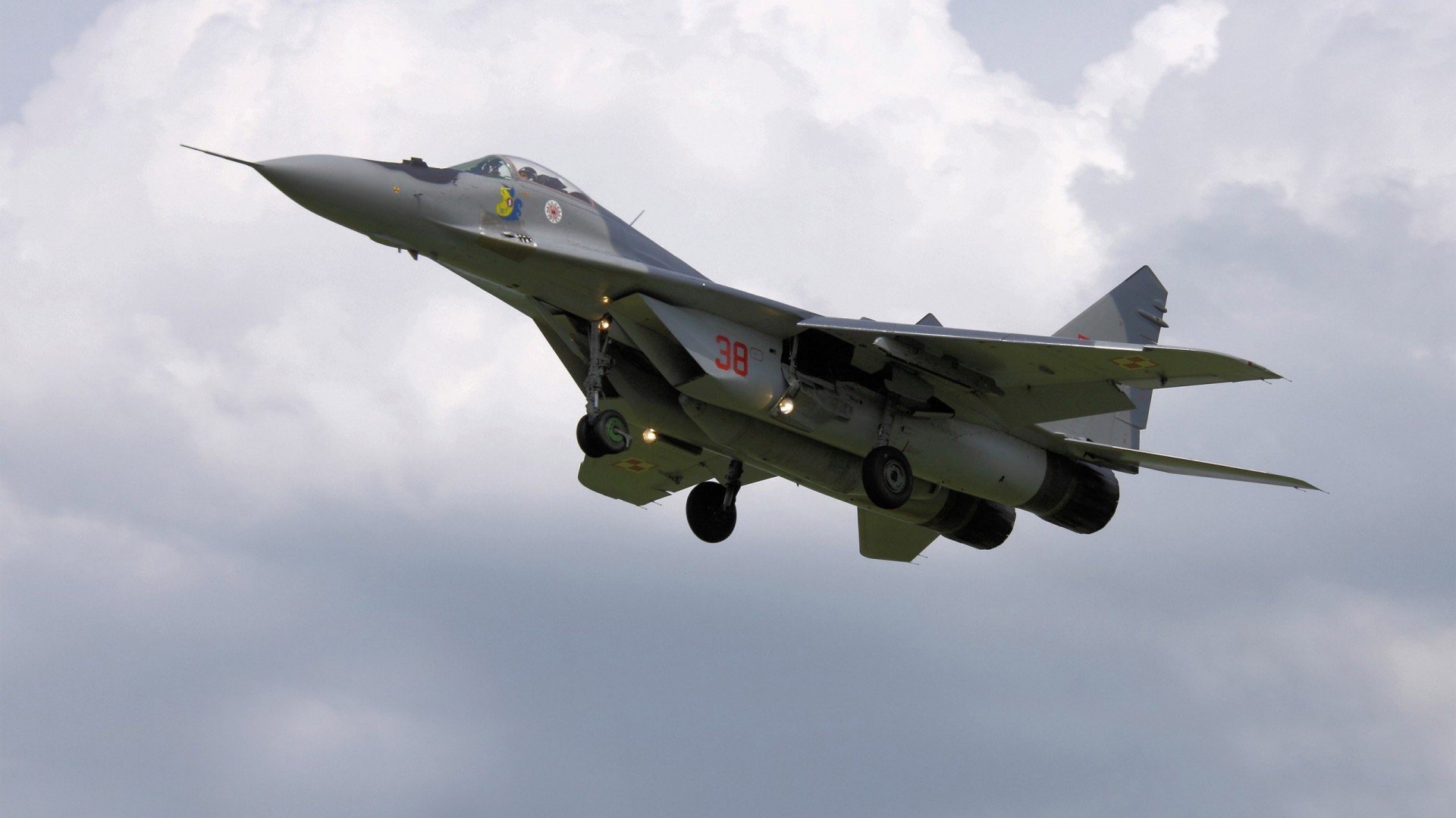 爱游戏体育APP下载-体育综艺节目邀请球员参与展现运动员多面形象与亲和力，邀请体育明星的综艺