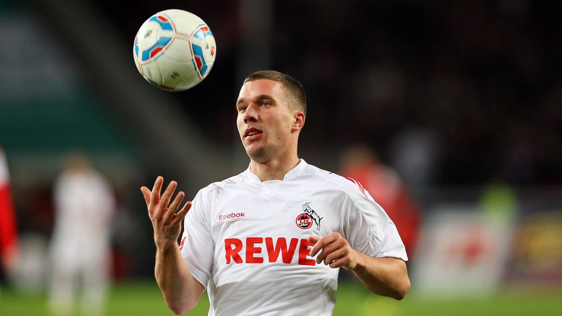 德甲比赛精彩纷呈，关键扑救挽救大局，德甲比赛视频